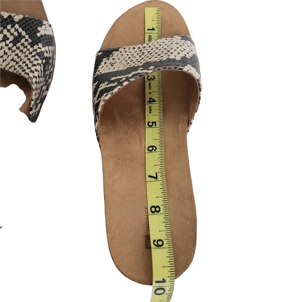 STONE Mountain Leather Snake Print Platform Slides 8M Cream Tan Black EUC